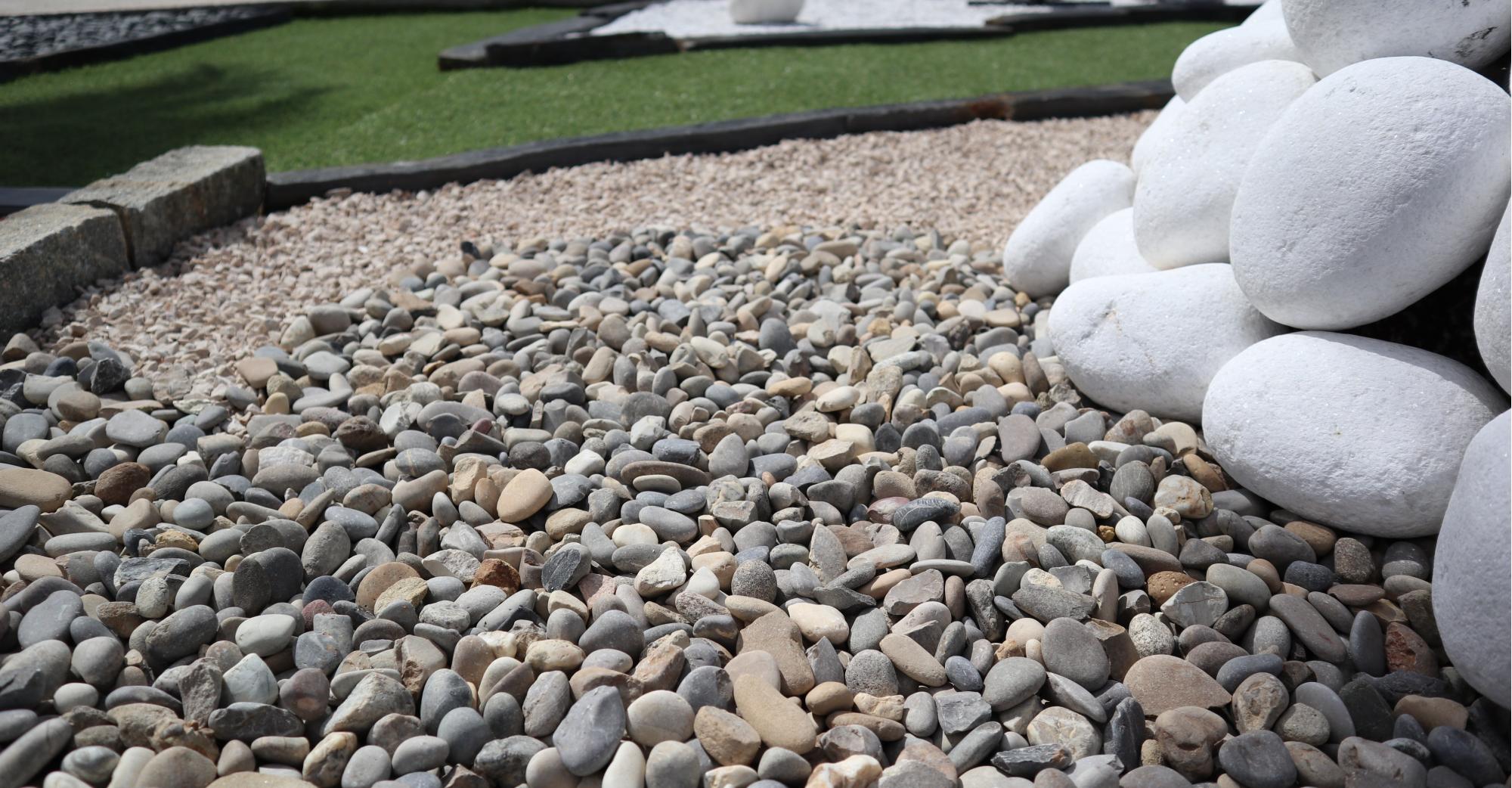 Galets gris de Durance, gravier beige, galets blanc Alexandre