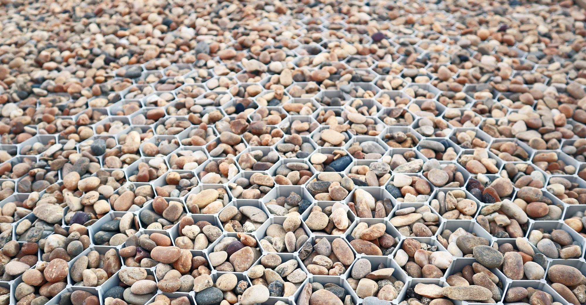 Stabilisateur de gravier en polypropylène, galets jaunes de Vergèze